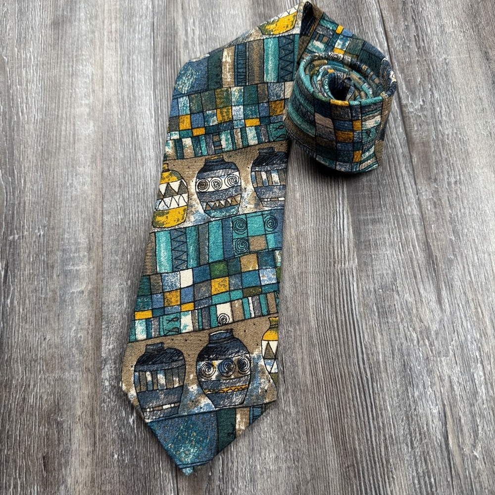 Tino Cosma Men's Tie 100% Silk Made in Italy 3.75"x58" Artwork Design